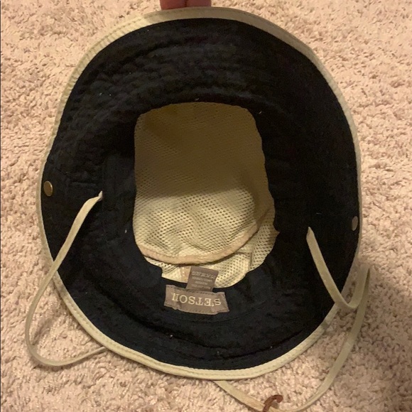 Bucket hat - Picture 4 of 4